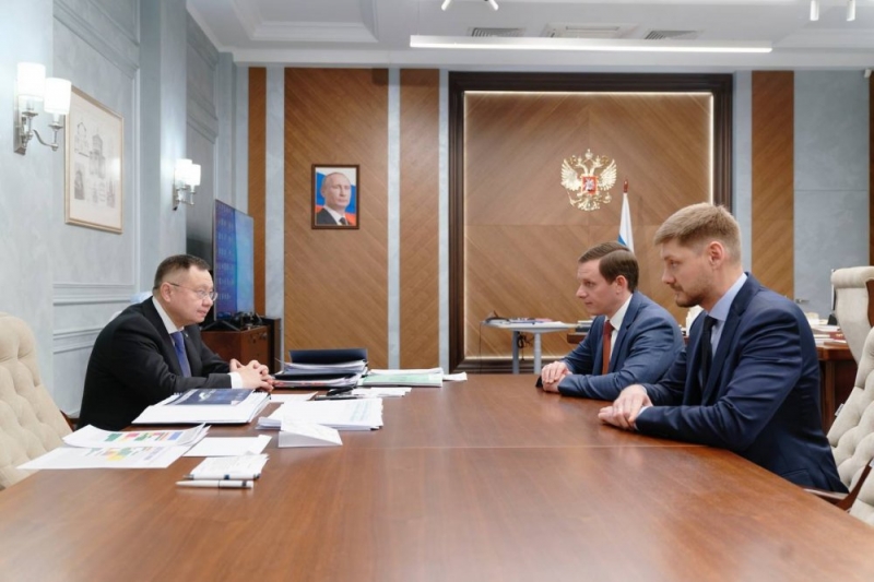 Глава Минстроя России провёл рабочую встречу с директором ФАУ «ФЦС»