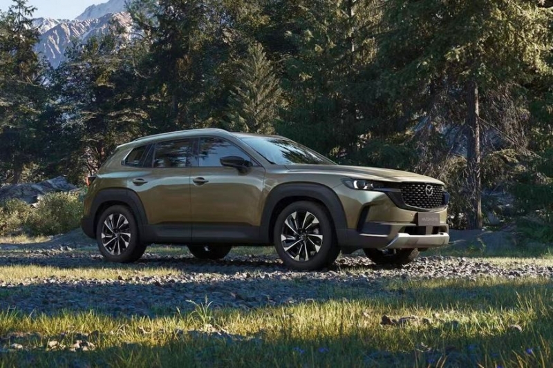 Кроссовер Mazda CX-50, который не сумел раскрутиться в США, получил новые мотор и прописку