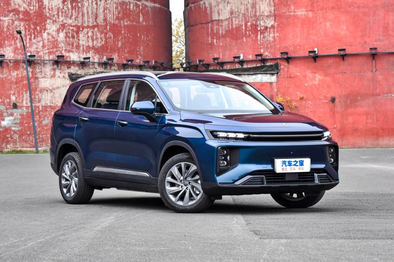 Livan 9: трёхрядный конкурент Skywell ET5 полностью рассекречен и поступил в продажу