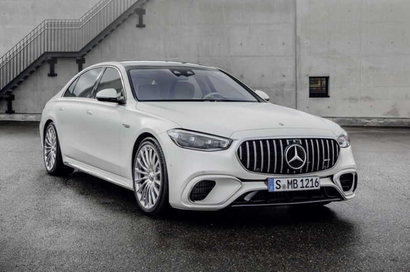 Mercedes-AMG S63 E Performance: 802-сильная установка с V8 и первая «сотня» за 3,3 секунды