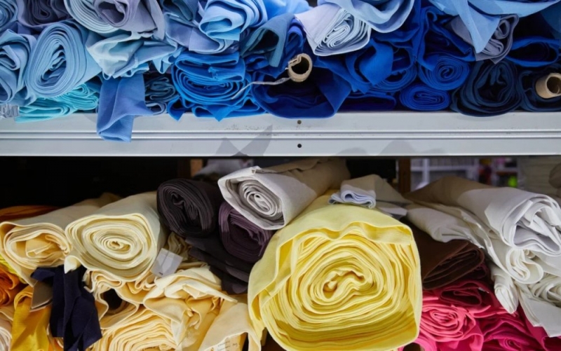 Московский производитель тканей начал выпускать одежду под собственным брендом