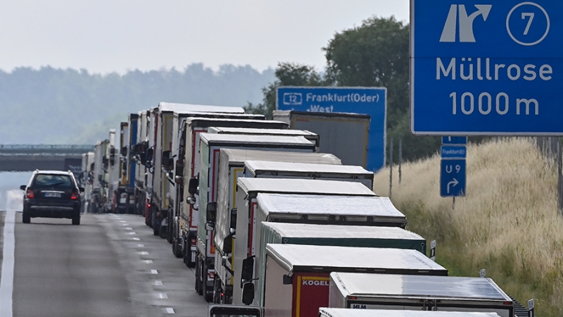 Правительство РФ продлило запрет на въезд фур из ЕС на полгода