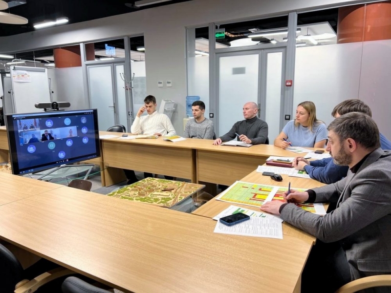 В Минстрое Подмосковья обсудили строительство домов для переселенцев из аварийного жилья