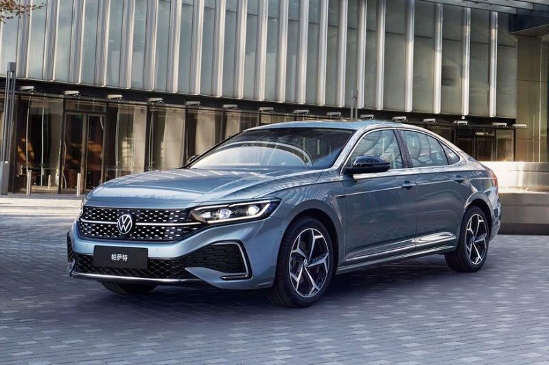В Россию везут другой седан Volkswagen Passat, объявлена цена
