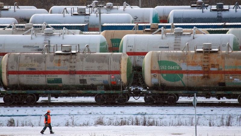 Эксперт оценил сообщения о планах ЕС ввести потолок цен на дизель и мазут из РФ