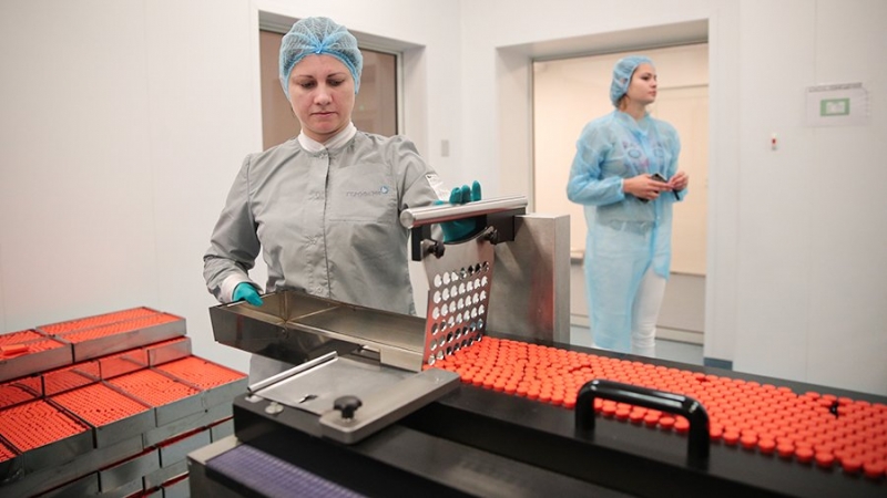 Мантуров заявил о производстве 82% жизненно важных лекарств компаниями из РФ