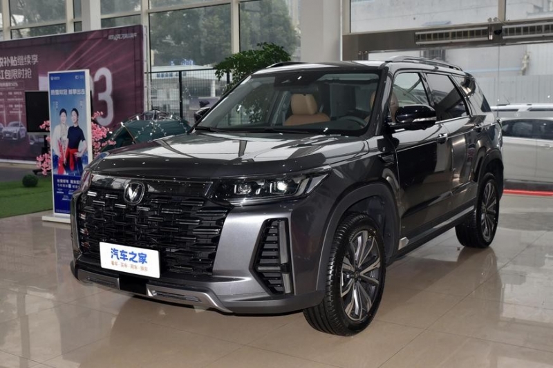 Рестайлинговый Changan CS95 готов к старту продаж: с салоном не заморачивались