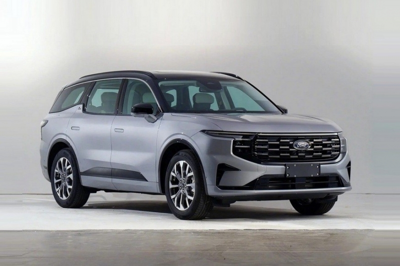 Шпионы заглянули в салон кроссовера Ford Edge нового поколения