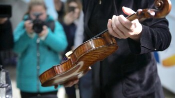 Польская авиакомпания не пустила на борт музыканта со скрипкой Страдивари