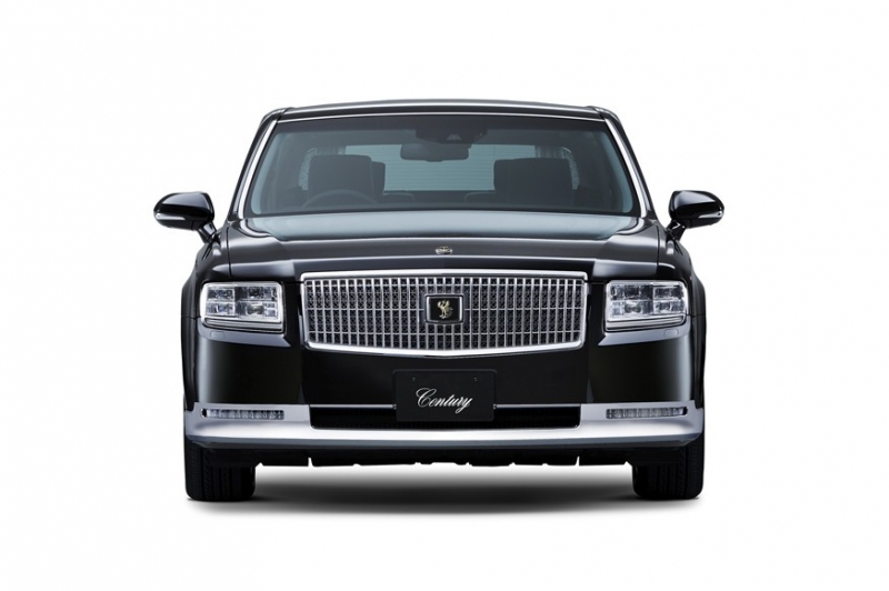 Toyota может представить роскошный кроссовер Century SUV в августе