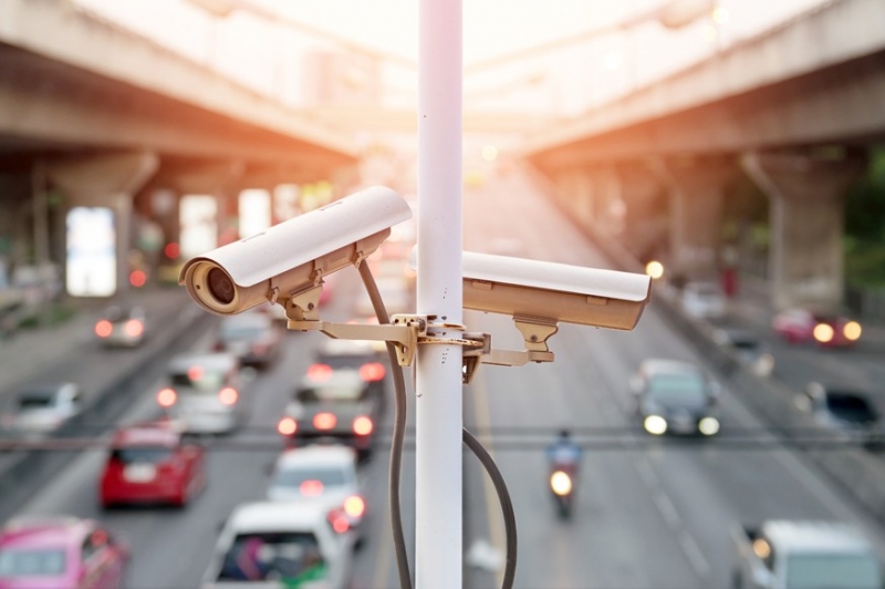 В РФ водителей хотят снова начать наказывать за превышение средней скорости