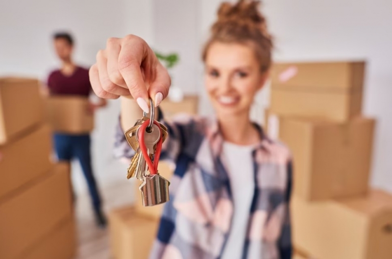 В Сахалинской области переселенцам из аварийного жилья вручили ключи от квартир