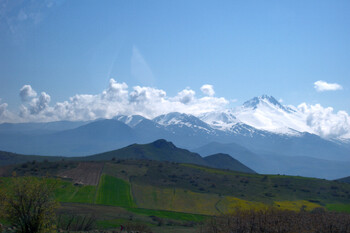 В турецкой провинции Нигде произошло землетрясение