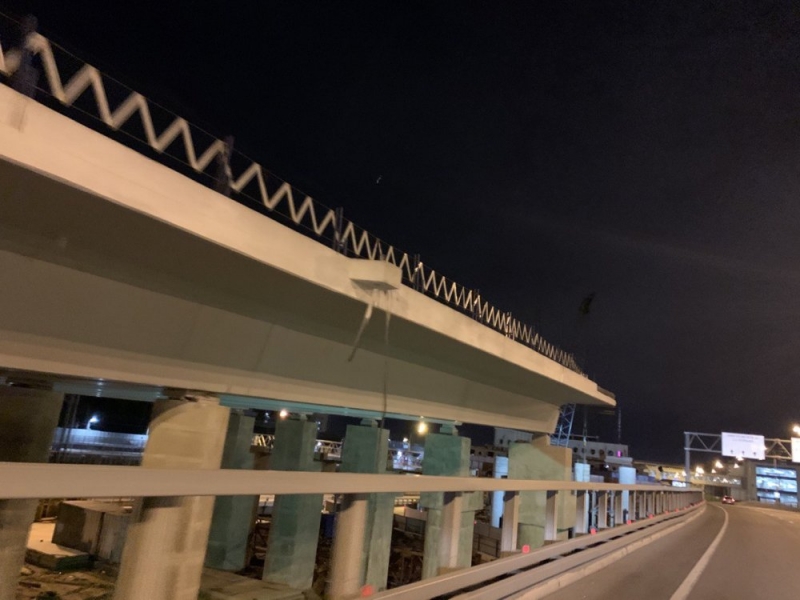 Завершается монтаж павильонов на четвертом участке Южной рокады