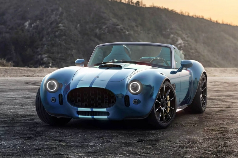 Абсолютно новый AC Cobra GT Roadster: углепластиковый кузов и 663-сильный V8