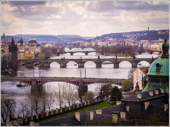Чехия продлила запрет на выдачу виз россиянам и белорусам