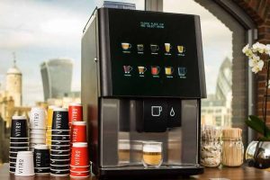 Фурнитура для кофепойнтов: как выбрать диспенсеры и люки для мусора