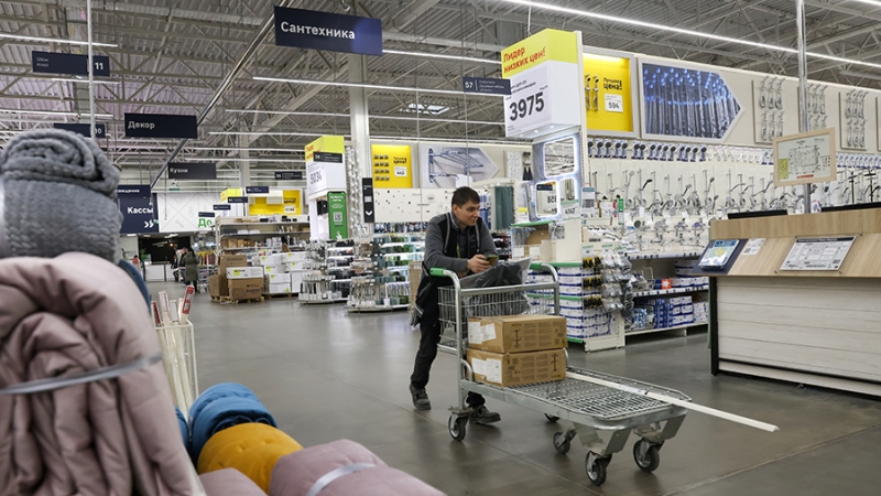 Эксперты оценили передачу магазинов Leroy Merlin в РФ локальному менеджменту