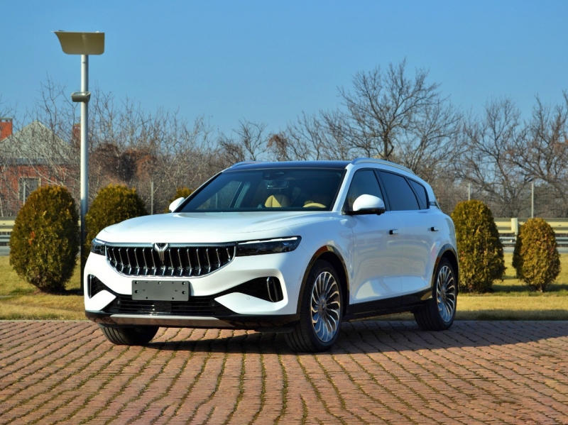 КЛЮЧАВТО открыл первые дилерские центры автомобилей «Voyah»