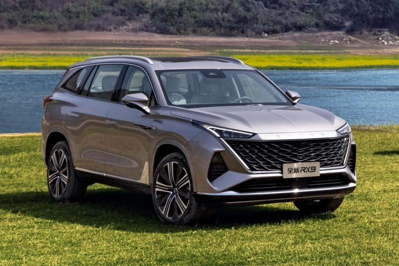 Кроссовер Roewe RX9 выходит на рынок: размером с Toyota Highlander, стоит как RAV4