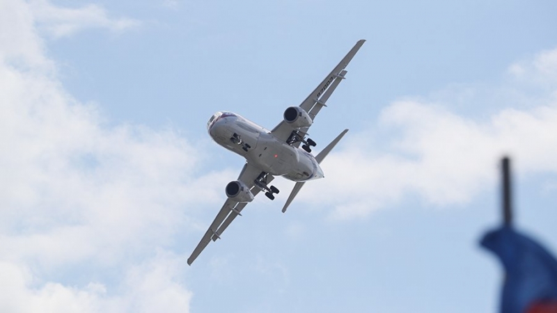 Летающие на Superjet авиакомпании столкнулись с нехваткой свечей зажигания из США