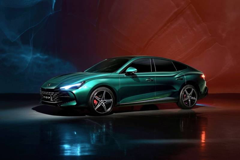 MG 7: флагманский спортивный лифтбек поступил в продажу с пожизненной гарантией