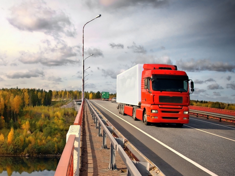 Спрос на услуги в сфере коммерческих перевозок вырос более чем на 50%