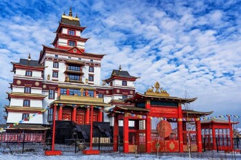 В Туве завершено строительство крупнейшего буддистского монастыря России