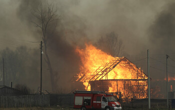 Движение поездов в Курганской области приостановлено из-за пожара