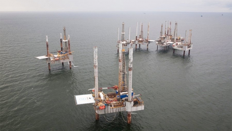 Эксперт назвал последствия решения ОПЕК+ для рынка нефти и для США