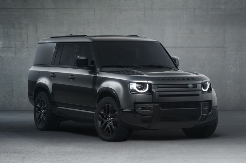 Land Rover Defender 130 получил дефорсированный пятилитровый мотор V8