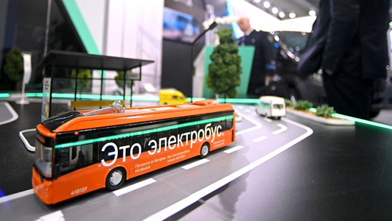 Мишустин поручил выделить 86,5 млрд руб. 10 регионам на обновление транспорта