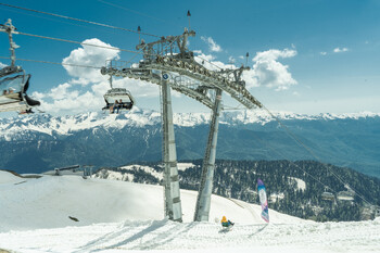 На «Красной поляне» сезон катания продлится до июля