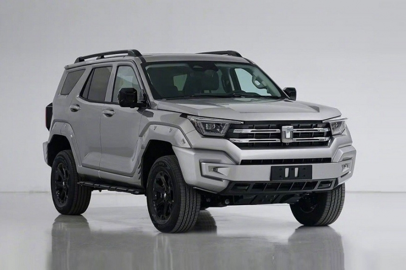 Серийный внедорожник Tank 400 раскрылся досрочно: крупнее, но слабее «пятисотого»