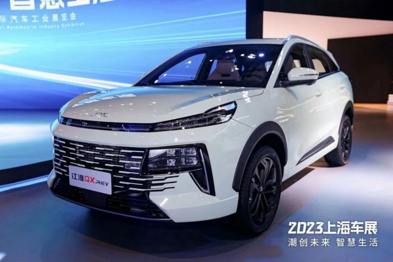 У брата Москвича появилась экономичная версия со своим дизайном