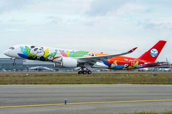 Две китайские авиакомпании увеличат число рейсов в Петербург