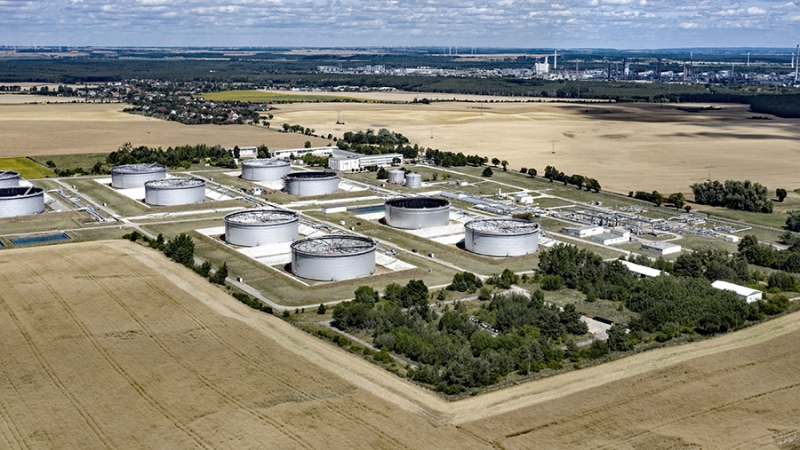 Эксперт оценил предложение ЕС прекратить поставки нефти в Германию и Польшу по «Дружбе»