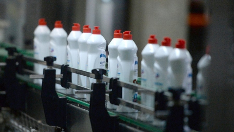 Эксперт посоветовала производителям в РФ масштабировать выпуск бытовой химии