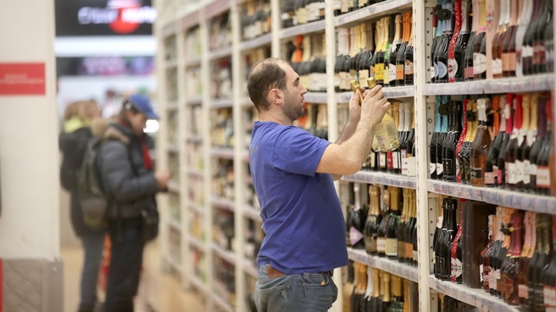 Эксперт прокомментировал новые антиалкогольные меры Минздрава