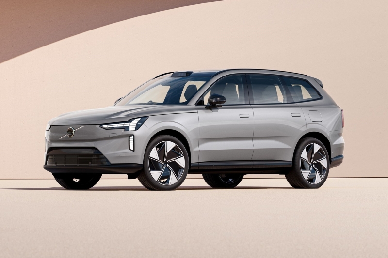 Флагманские кроссоверы Volvo и Polestar задерживаются из-за проблем с ПО