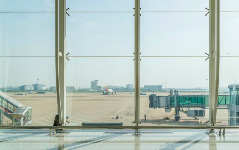 На реконструкцию аэропорта Махачкала выделят 12,7 млрд рублей