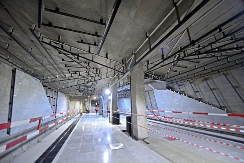 На станции «Аэропорт Внуково» проводится отделка колонн