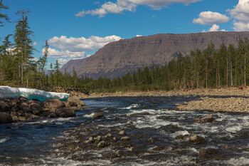 Норильская компания повезёт туристов на плато Путорана по реке