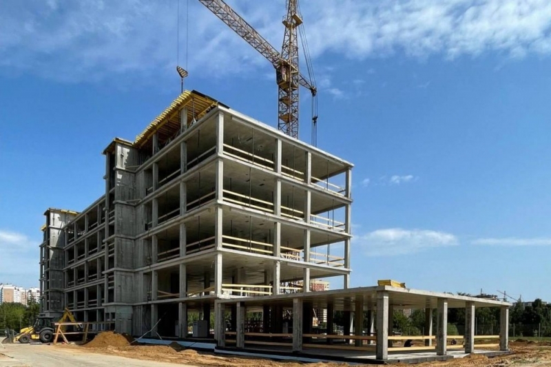 Большую поликлинику строят в Балашихе