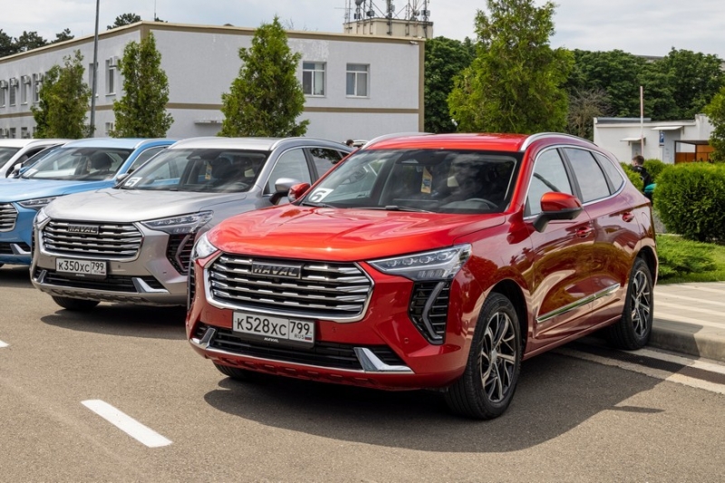 Прогноз на 2023 год обновлён: от авторынка РФ ждут ещё более заметного прироста