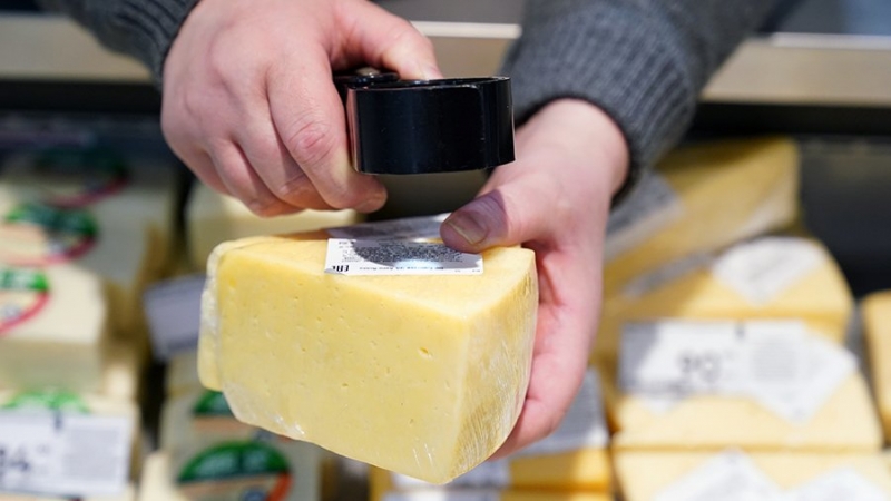 Путин заявил о необходимости создавать российские торговые марки