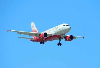 Самолёт с отказавшей системой управления экстренно сел в Москве