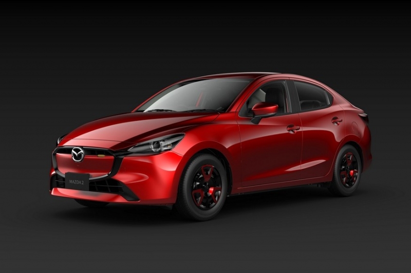 Седан Mazda2 пережил рестайлинг: два «лица», дороже Nissan Almera, зато с дизелем