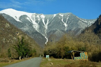 В Абхазии турист из РФ погиб во время камнепада 