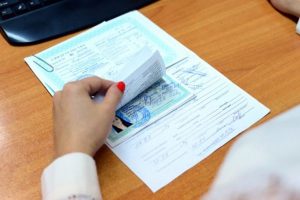 Как правильно подготовиться к получению медицинской справки: необходимые документы и информация